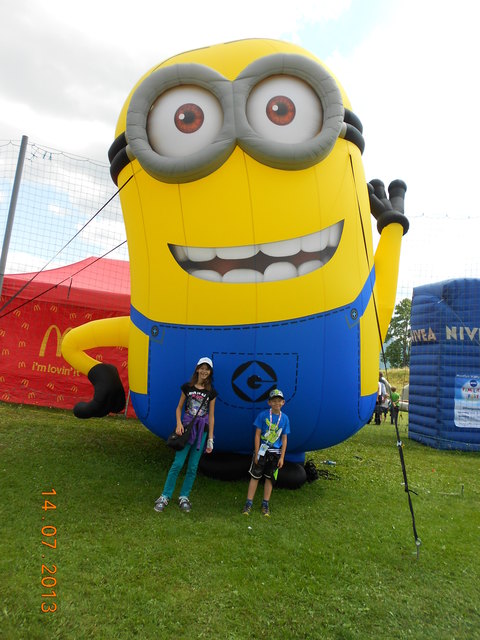 Mit meinen Enkerln - am NIVEA Familienfest. Der Erlös kommt dem SOS Kinderdorf zu Gute......