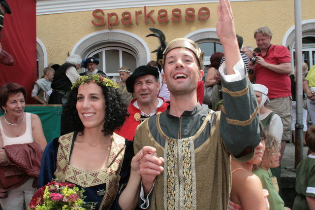 Höhepunkt war die nachgespielte Ritterhochzeit! | Foto: Fritz Wimmer