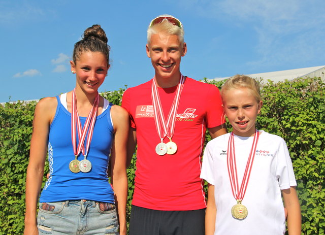 Österreichische Meister Triathlon Nachwuchs aus Tirol (Theresa Feuersinger, Bastian Schwöllenbach, Pia Totschnig)