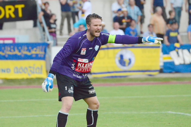 Kapitän Jürgen Rindler war mit einem gehaltenen Elfer der Held von Lustenau. | Foto: KK