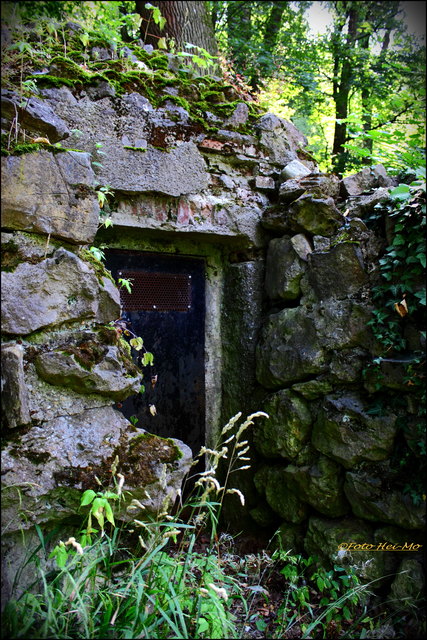 Quellenhöhle