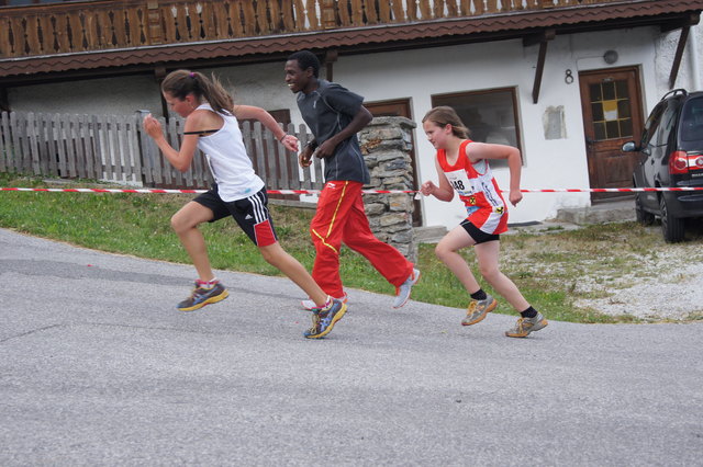 Weltmeister Petro Mamu feuerte die Kids an.