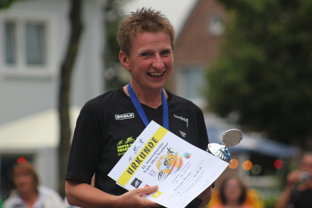 Geschafft! Erfolgreich hat Alexandra Meixner den Triple Ultra Triathlon gemeistert. | Foto: Foto: privat