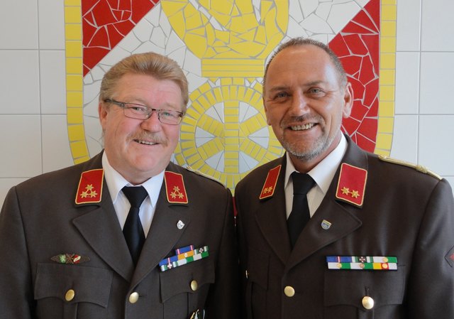 HBI Peter Zeiller und OBI Herbert Posch laden zum 90jährigen Bestandsjubiläum der FF Tobelbad-Haselsdorf am 16. und 18. August.