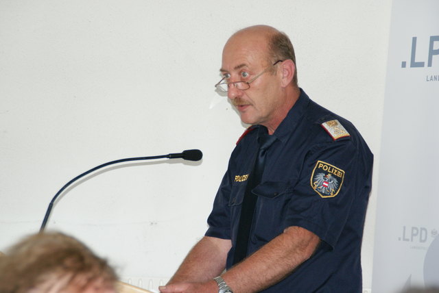 Chefinspektor Gerhard Fellner bei seiner Ansprache.