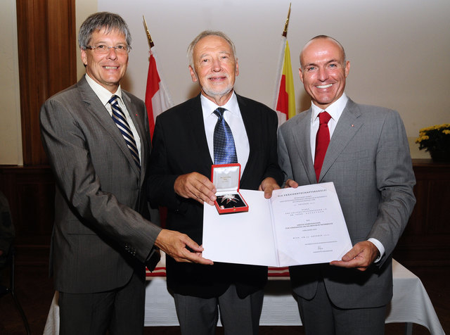 LH Peter Kaiser, Univ. Prof. Peter Gstettner und BM Gerald Klug
