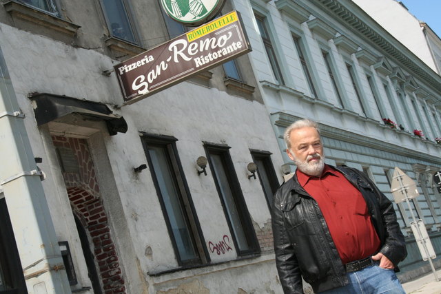 Verrammelte Fenster statt Pizza und Pasta: Anrainer Ernst Fiala will einen Gastrobetrieb am Handelskai 426.