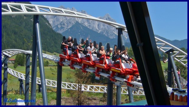 Achterbahn "Big Bang" im Familienland Pillerseetal