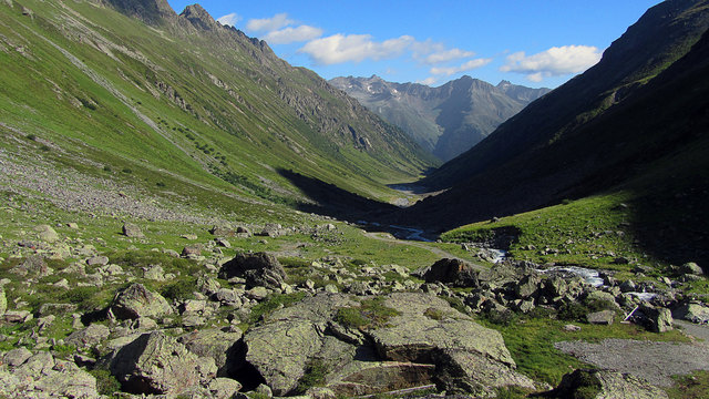 Blick von der Zollhütte aus dem Lareintal in Richtung Mathon.