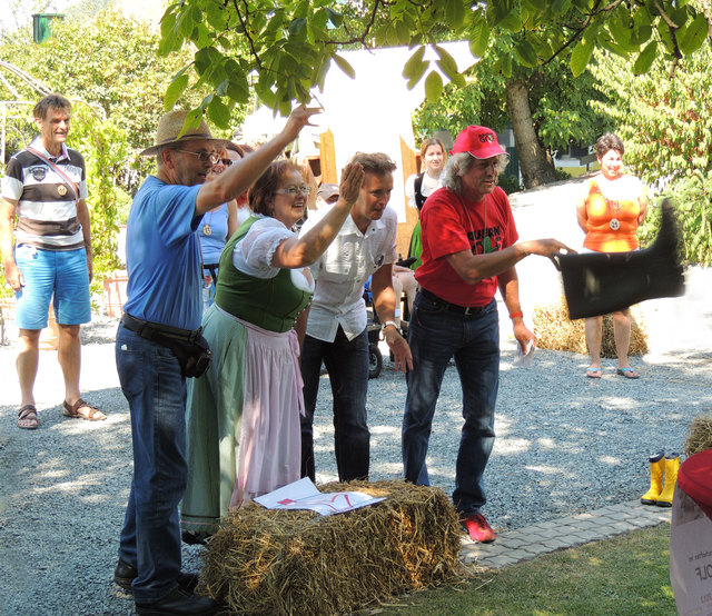 Beim "Anwurf" versuchten sich Herbert Floigl, Iris Stromberger, Andreas Duller und Alois Kreisel | Foto: Elisabeth Kreisel