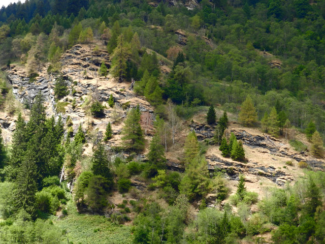 Felsformation bei Schellgaden im Zeichen der Dürre