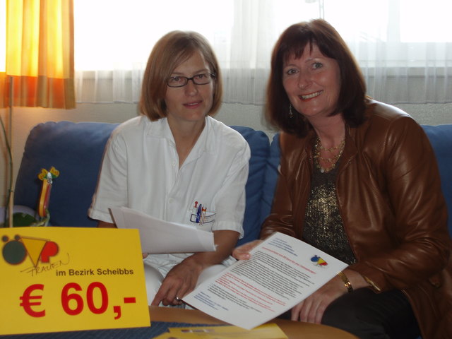 Bereits im Jahr 2007 unterstützen die ÖVP-Frauen die HPV-Impfung und wiesen auf die deren Wichtigkeit hin -Bezirksleiterin Elisabeth Kellnreiter mit Frauenärztin Dr. Anna Maria Kocher