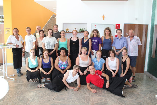 Leo Köhler, Helmut Wegerth, David Schwarz, Monika Schwanzer, Dagmar Schwanzer, Erhart Kurz, Sabine Kurz, Cornelia Reisinger, Michaela Weinwurm, Nelly Mrazek, Maria Esterer, Heinz Cibulka, Josef Pillwein, Petra Wegerth, Marina Mechtler, Gigy Ramos da Silva, Petra Kraft, Michelle Lechner, Simone Rupp, Karina Göstl, Midi Wegerth, Thomas Schmid.