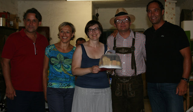 „Geburtstagswünsche“: Norbert Fischer, Monika Neudorfer (v.li.) und Bgm. Erwin Stürzlinger (1.v.re.) wünschten den Geburtstagskindern Hannes Ziegelböck (2.v.re.) und Brigitte Huemer (3.v.re.) alles Gute!