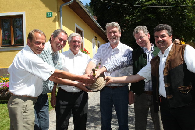 Die Bürgermeister der Umgebung sind natürlich auch am Dorffest anzutreffen.