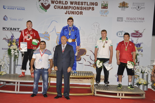 DAniel GASTL holt die Silbermedaille bei den WM in Sofia