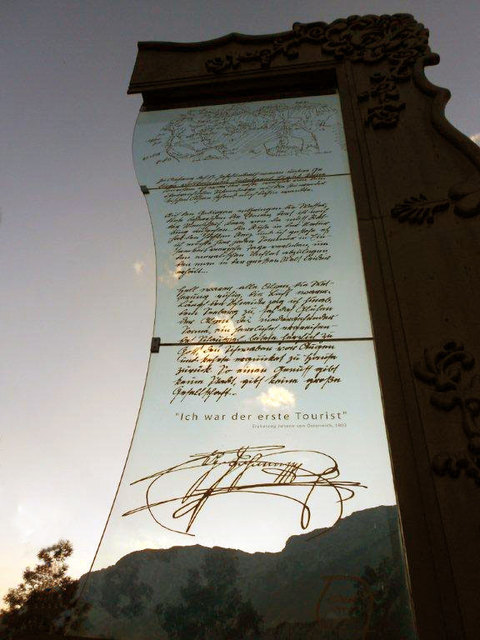 Überdimensionales Glas-Schrift-Bilderrahmenfragment mit Text von Erzherzog Johann