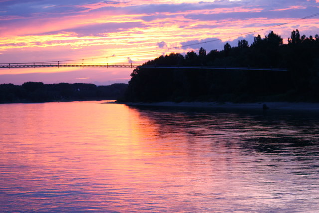 Sonnenuntergang auf der Donau