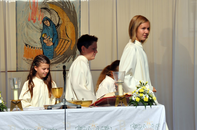 Die Heilige Maria stand auch in Ollersdorf im Mittelpunkt der Festmesse.
