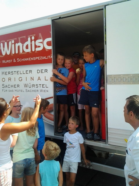 "Sag beim Abschied leise....danke für die Abkühlung"