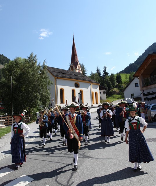 Einmarsch der Musikkapellen - MK Vals-St.Jodok