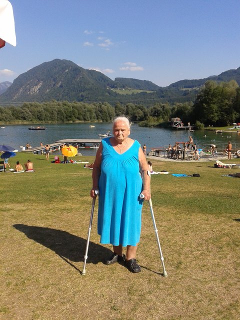 Frau Reiter ist ganz glücklich, dass sie hier schwimmen kann!