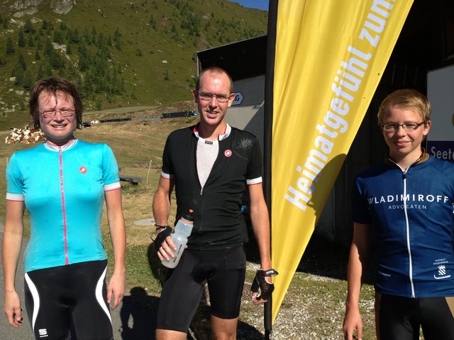 Die Urlauber Lydia, Erik und Kiet Foeken aus Holland genossen den Tag am Goldeck