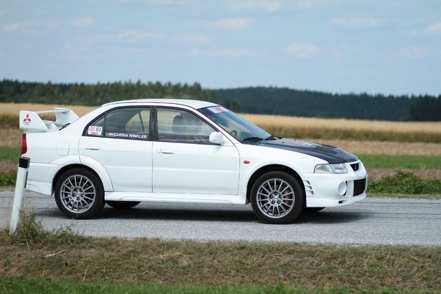 Carina Winkler war mit ihrem Mitsubishi Evo 6 mit 162 km/h die schnellste Frau im Teilnehmerfeld. | Foto: Mario Ecker