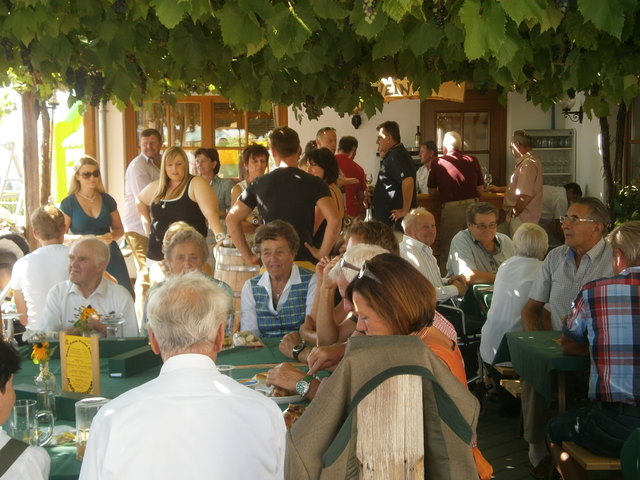 Volles Haus und ausgelassene Stimmung an einem perfekten Sommertag: Das Rundummadum in Nitscha.