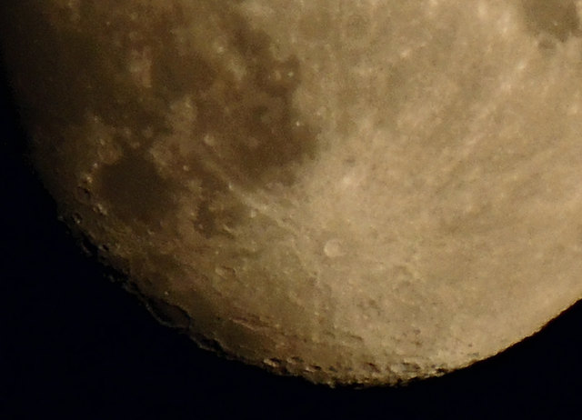 Der Mond, gesehen am 18. August 2013 - Bild 2