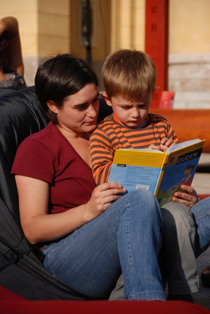 StadtLesen: 3.000 Bücher warten ab Donnerstag auf dem Hauptplatz von Leoben auf Leseratten. | Foto: KK