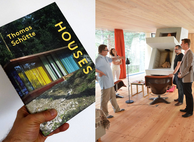Buchtitel und im Bild rechts Hausherr Rafael Jablonka (l.) erklärt Bgm. Christian Härting (r.) die Konzeption des Hauses.
