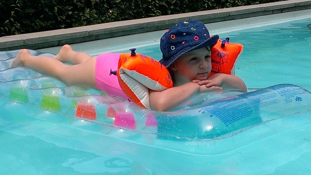 Entspannt am Pool