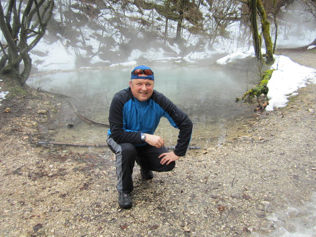 10.3.2013 Kurze Rast beim Maibachl nach einer Nordic Walking Runde.