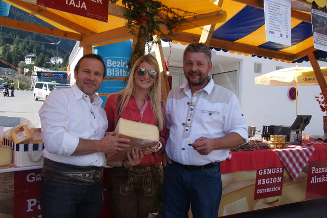 Genussregionsobmann Hermann Huber, Daniela Sauer (TVB) und Stv. Markus Knoll.