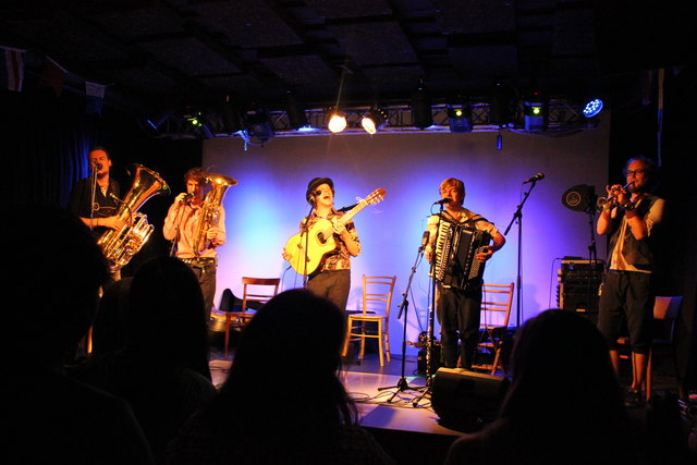 Der Holstuonarmusigbigbandclub sorgte für Stimmung in Öblarn. | Foto: Schattleitner