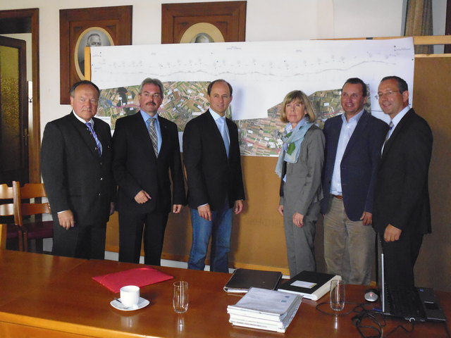 Verhandlungsteam: Hermann Schultes,  Karl Wilfing, Hubert Kuzdas, Gertrude  Riegelhofer, Reinhard Künzl, Alexander Walcher