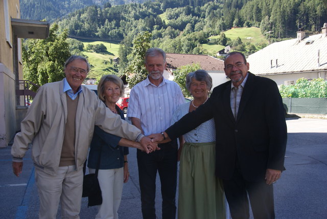 Bitten um Spenden: Alfons Rödlach,Hanni Pfenniger, Fritz Gastl, Elfriede Rödlach und Josef Gfall (v. l.).