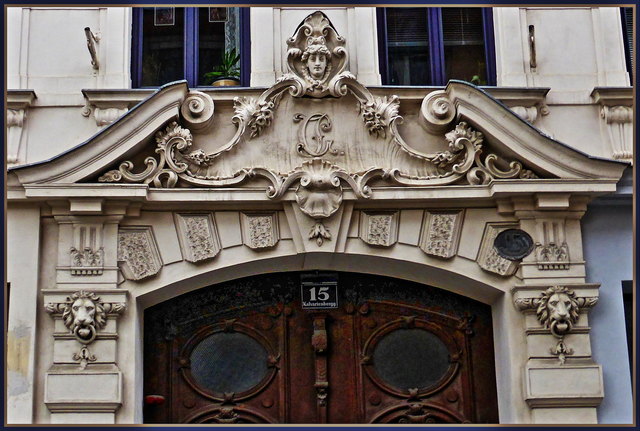 Eine wahre Pracht - wer das Haus wohl gebaut und bewohnt hat?