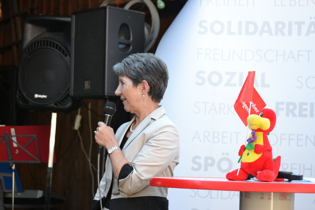 "Wir werden es nur gemeinsam schaffen können" sagte Barbara Prammer beim Wahlkampfauftakt in Schalchen.