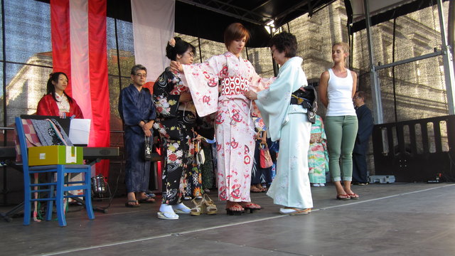 Die Meisterin legt Hand an, bei Astrid Nowak ...