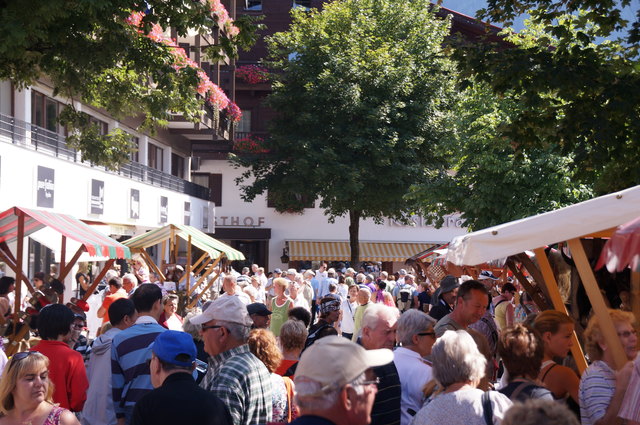 Viel Vorarbeit leisten auch die Seefelder Kaufleute für das Handwerkfest, es lockte Tausende!