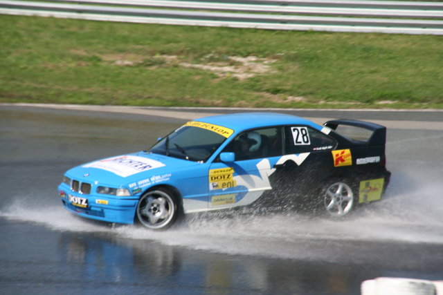 Andreas Hipfl - BMW E36 325i R1