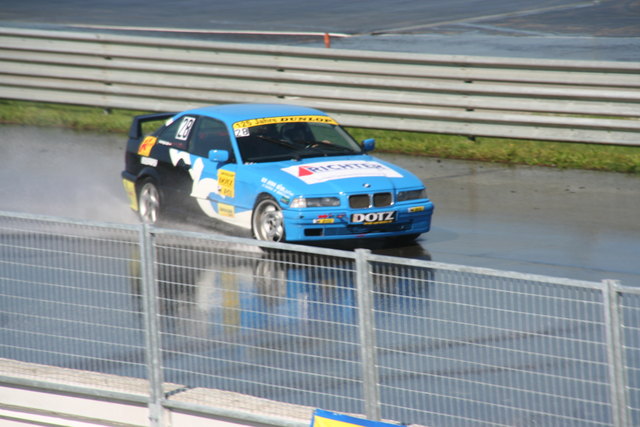 Andreas Hipfl - BMW E36 325i R1