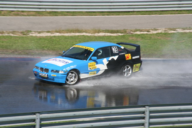 Andreas Hipfl - BMW E36 325i R1