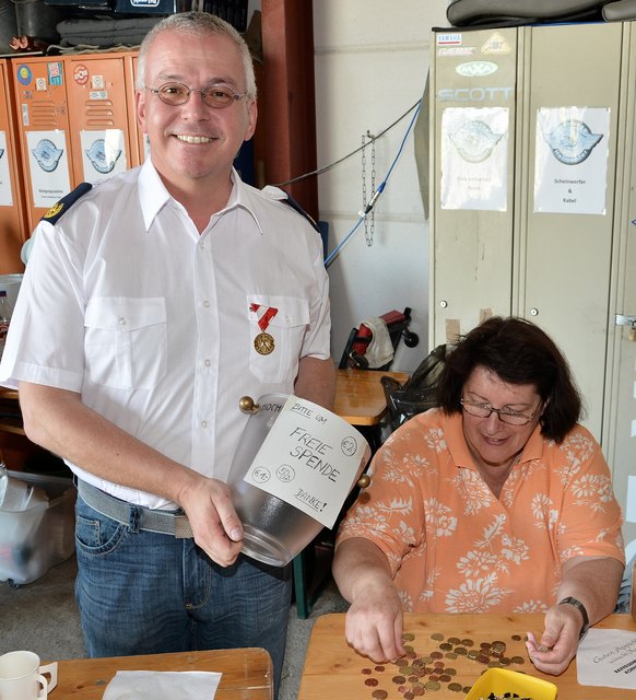 für leckere Schmalzbrote waren viele Besucher zu einer kleinen Spende für die gute Sache bereit  - Vielen Dank dafür!!!!