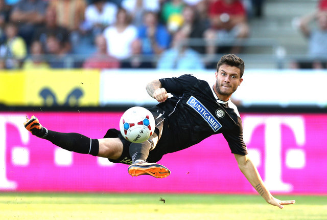 Akrobatisch: Marco Djuricin kann’s kaum erwarten, sich für Sturm wieder reinzuhauen. | Foto: GEPA