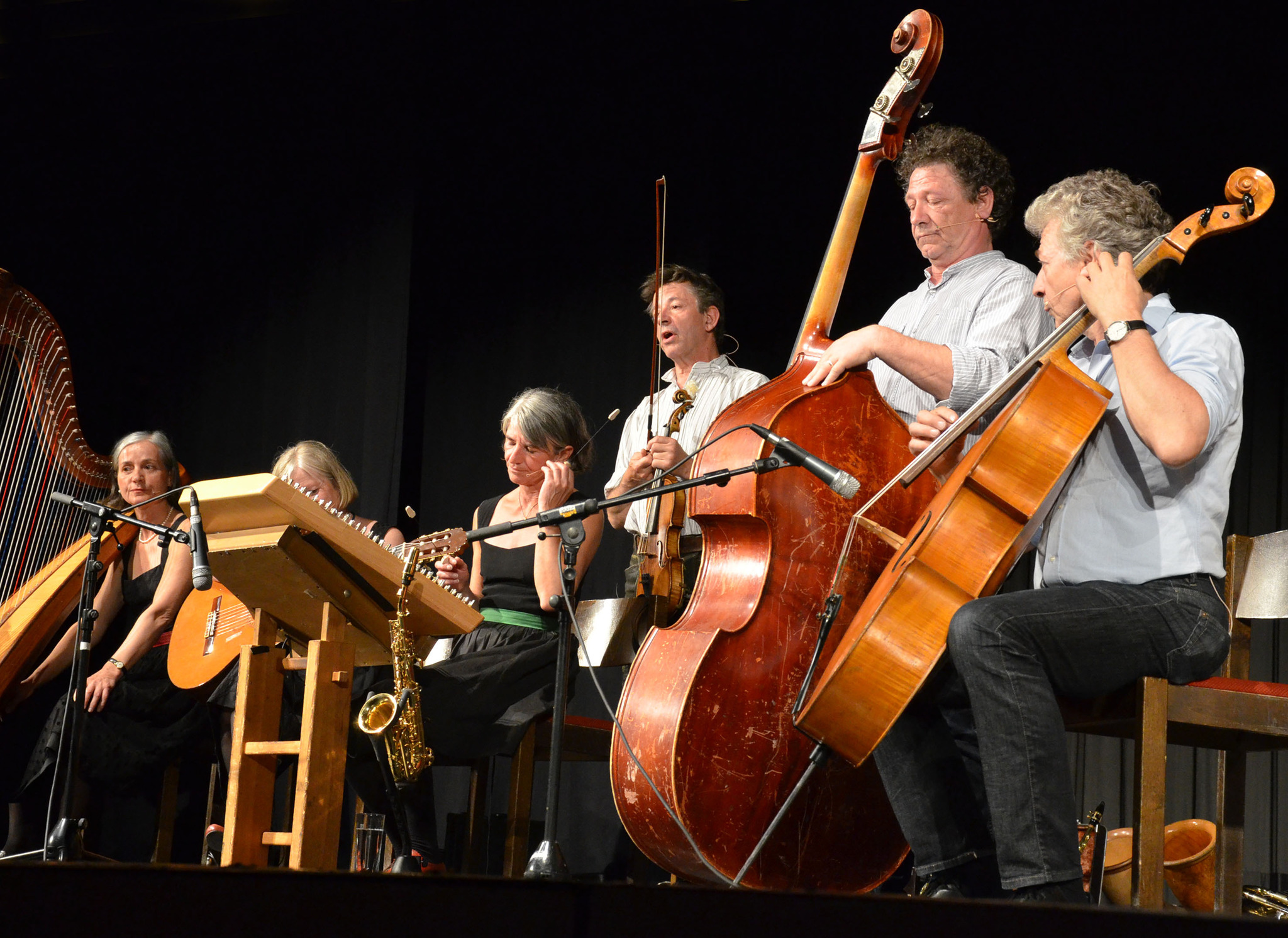 GESCHWISTER WELL Wellküren & Biermösl Blosn; „FEIN SEIN, BEINANDER