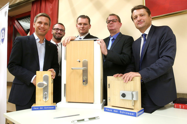 Wolfgang Hattmannsdorfer, Gregor Haas, Martin Hirnschrodt, Ewald Kronawitter, Klaus Fürlinger (v. l.). | Foto: Wakolbinger