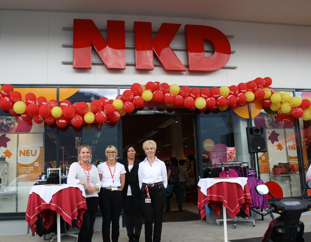 Bei der Eröffnung: Christine Gesslbauer, Barbara Tripp, Astrid Hohensasser und Johanna Oberlercher (von links)